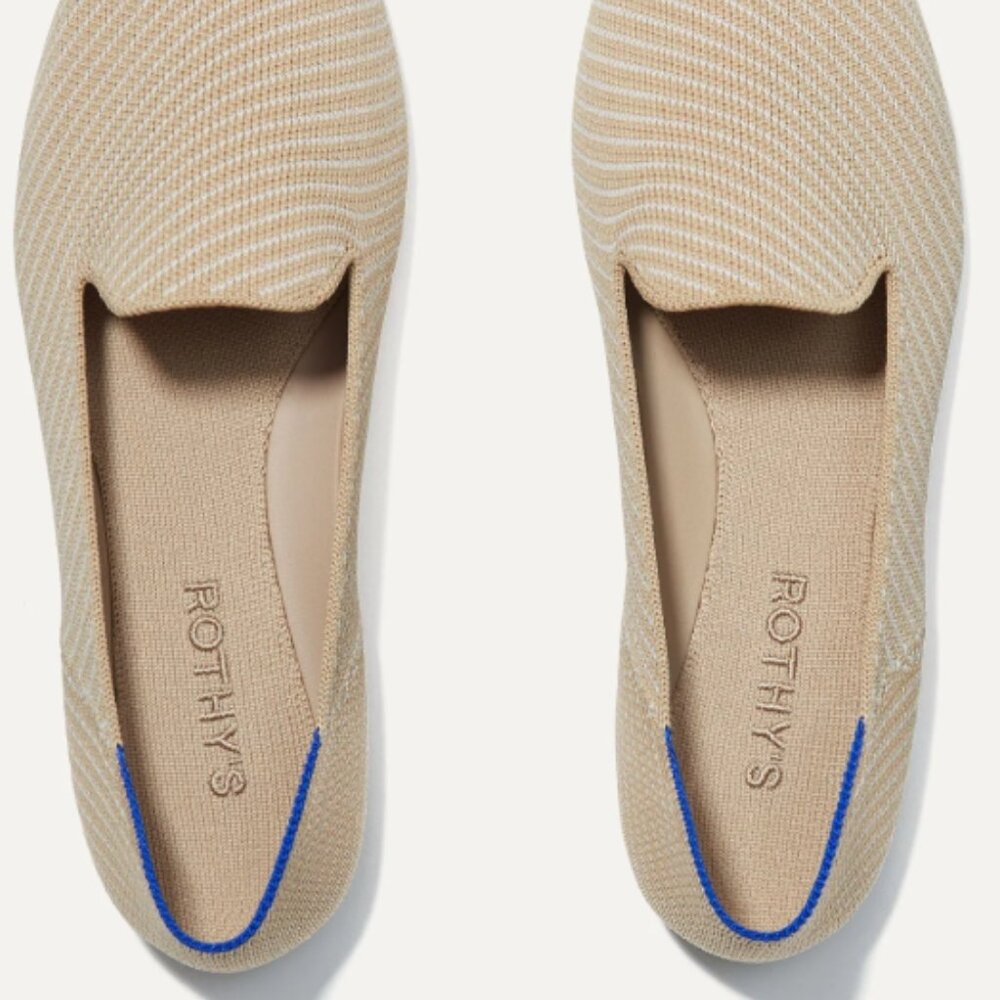 NWT Rothys The Almond Loafer